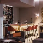 Foch Boutique & فندق