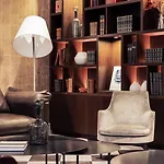 Foch Boutique & فندق