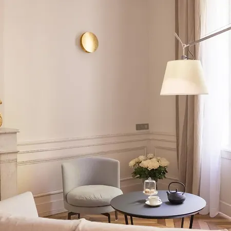 Hotel Foch Boutique & 5*