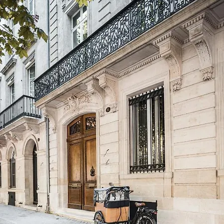 Foch Boutique & Hotel 5*
