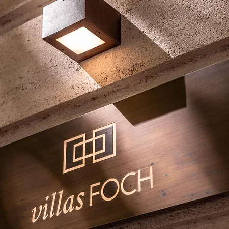 Foch Boutique & 5*