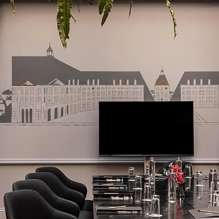 Hotel Foch Boutique & 5*