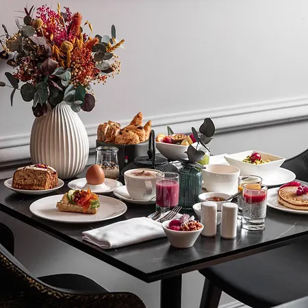 Foch Boutique & Hotell 5*