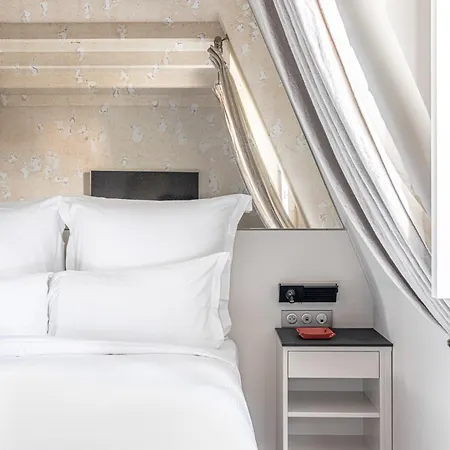 Foch Boutique & Hotel