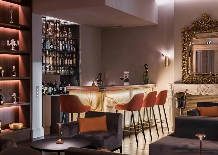 Foch Boutique & Hotel