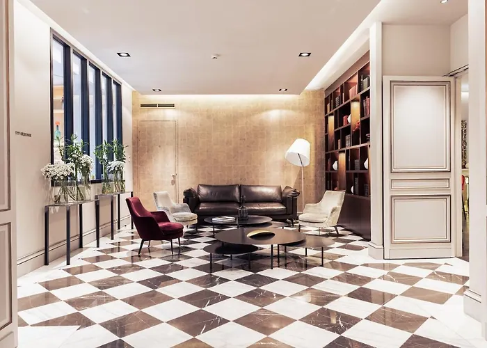 Foch Boutique & Hotel 5*