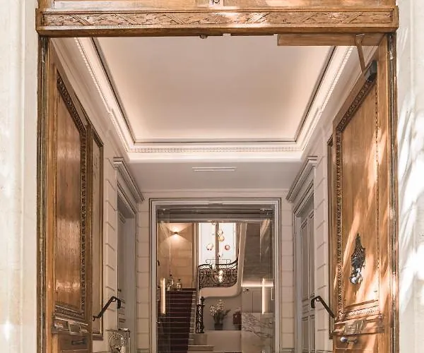 Foch Boutique & Bordéus