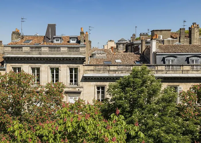 Foch Boutique & Hotel