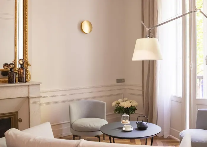 Hotel Foch Boutique & 5*