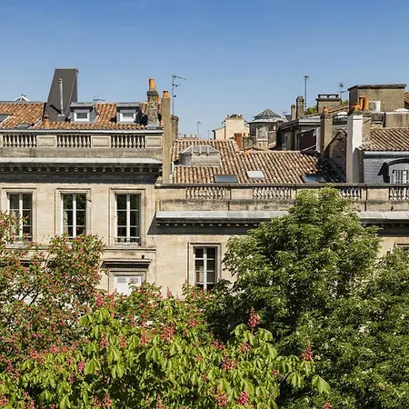 Foch Boutique & Hotel